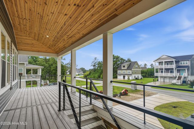 305 Landon Lane, Sneads Ferry, NC 28460