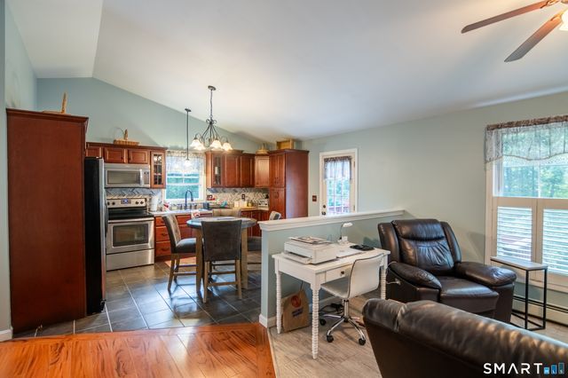 84 Juniper Way, Brooklyn, CT 06234