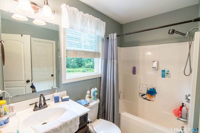 84 Juniper Way, Brooklyn, CT 06234