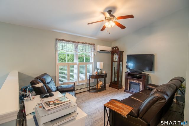 84 Juniper Way, Brooklyn, CT 06234