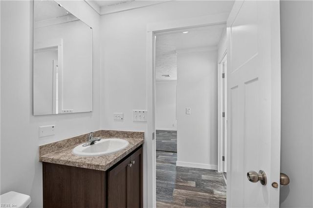 2394 Perrin Creek RD, Hayes, VA 23072