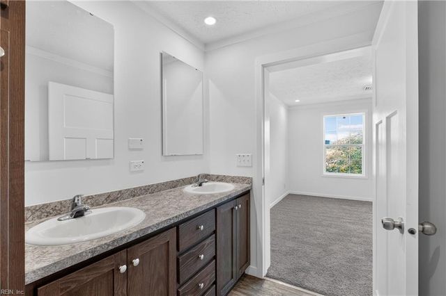 2394 Perrin Creek RD, Hayes, VA 23072