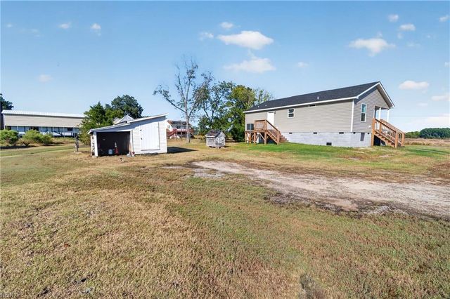 2394 Perrin Creek RD, Hayes, VA 23072