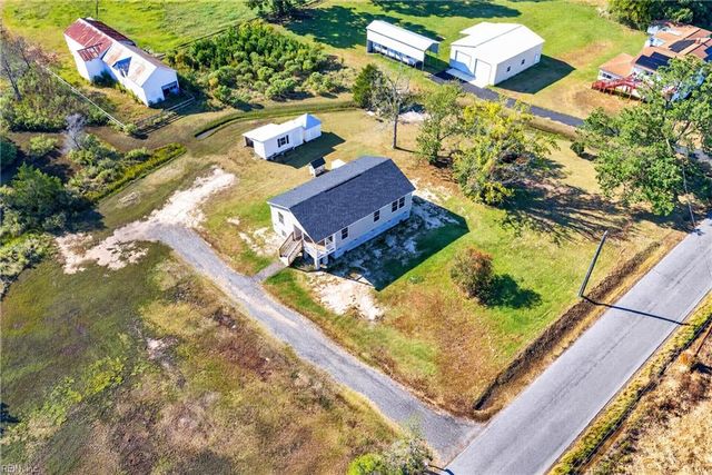 2394 Perrin Creek RD, Hayes, VA 23072