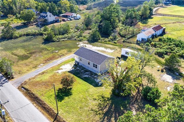 2394 Perrin Creek RD, Hayes, VA 23072
