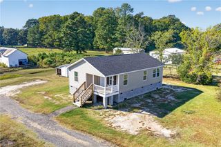 2394 Perrin Creek RD, Hayes, VA 23072