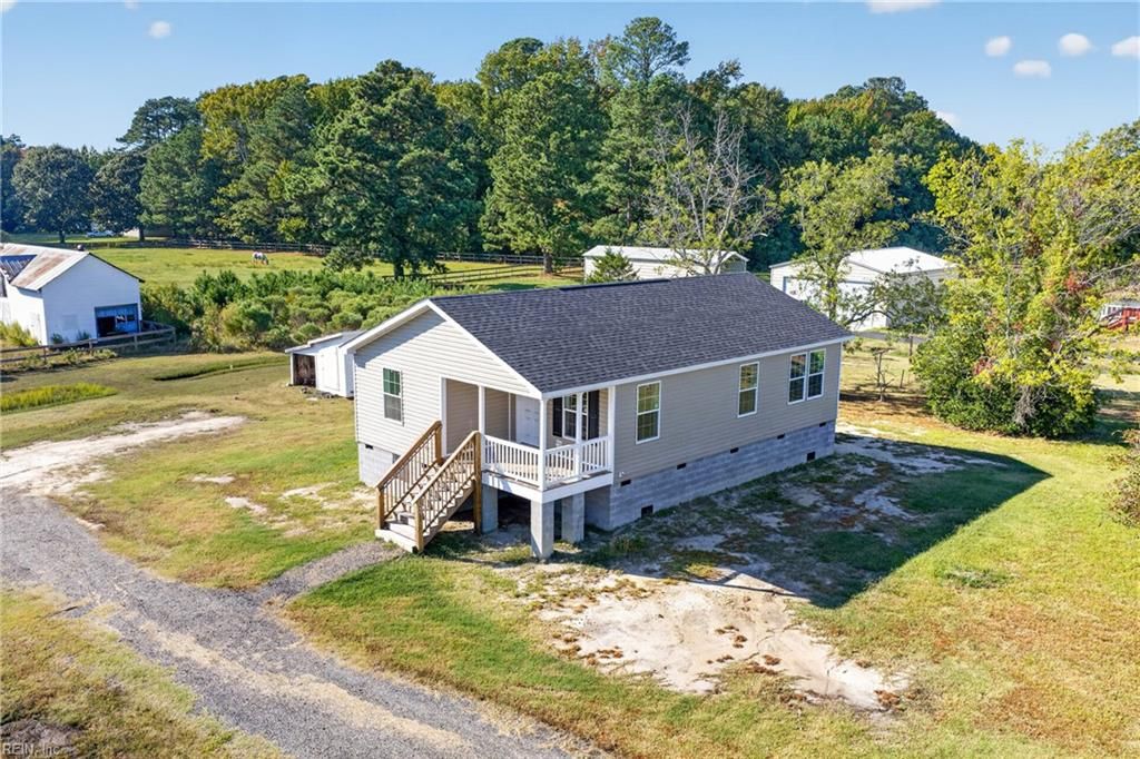 2394 Perrin Creek RD, Hayes, VA 23072