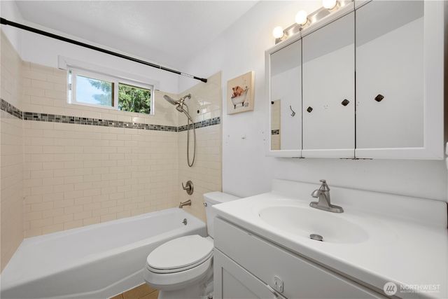 2115 140th Place NE, Marysville, WA 98271