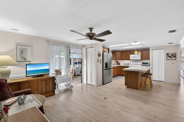 515 EL PRADO, North Port, FL 34287