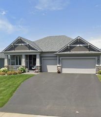 2319 Hillcrest Drive, Hudson, WI 54016