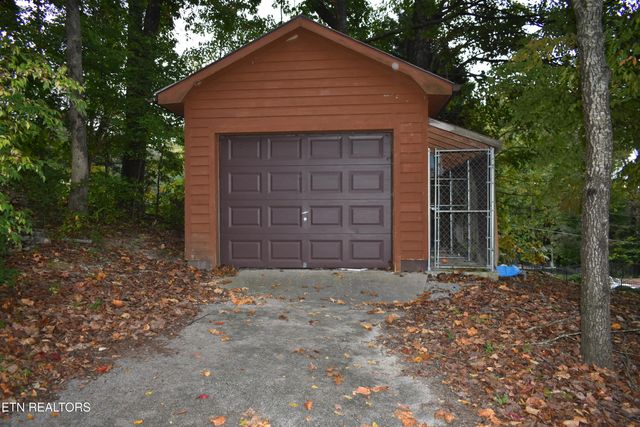 306 Mountain Rd, New Tazewell, TN 37825