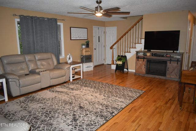 306 Mountain Rd, New Tazewell, TN 37825