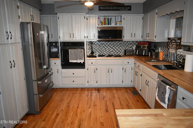 306 Mountain Rd, New Tazewell, TN 37825