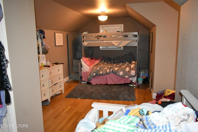 306 Mountain Rd, New Tazewell, TN 37825