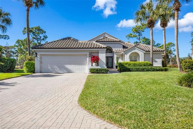 25 Grey Wing PT, Naples, FL 34113