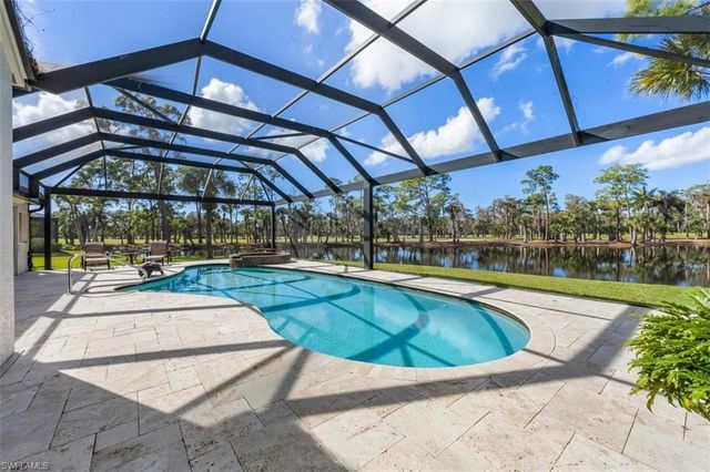 25 Grey Wing PT, Naples, FL 34113