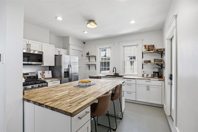1727 B Avenue NE, Cedar Rapids, IA 52402