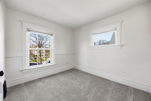1727 B Avenue NE, Cedar Rapids, IA 52402