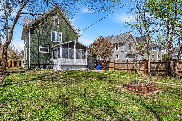 1727 B Avenue NE, Cedar Rapids, IA 52402