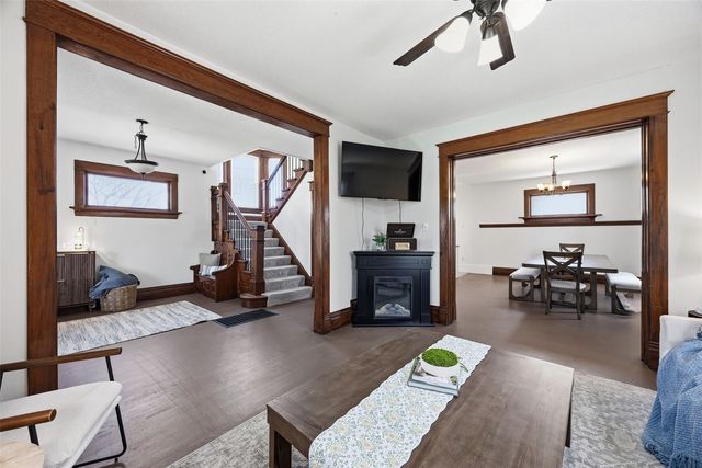 1727 B Avenue NE, Cedar Rapids, IA 52402