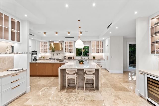 6080 SW 104th St, Pinecrest, FL 33156