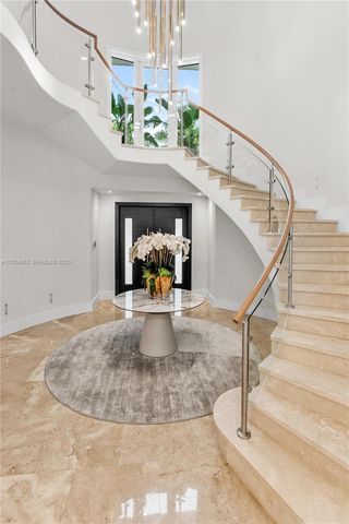 6080 SW 104th St, Pinecrest, FL 33156