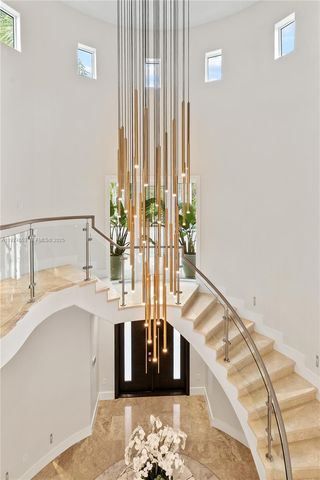 6080 SW 104th St, Pinecrest, FL 33156