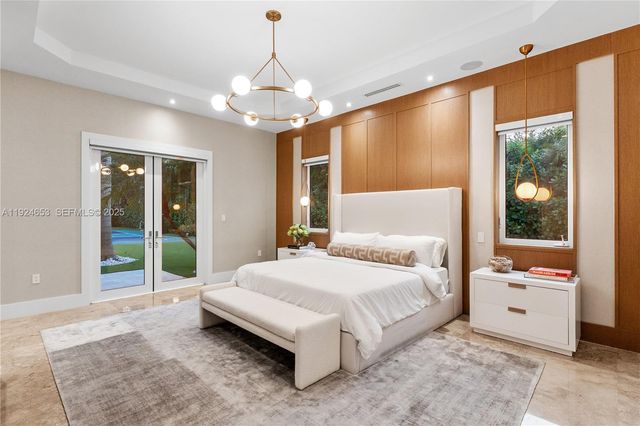 6080 SW 104th St, Pinecrest, FL 33156