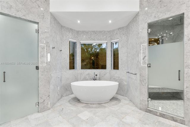 6080 SW 104th St, Pinecrest, FL 33156