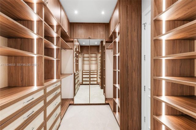 6080 SW 104th St, Pinecrest, FL 33156