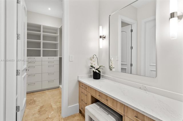 6080 SW 104th St, Pinecrest, FL 33156