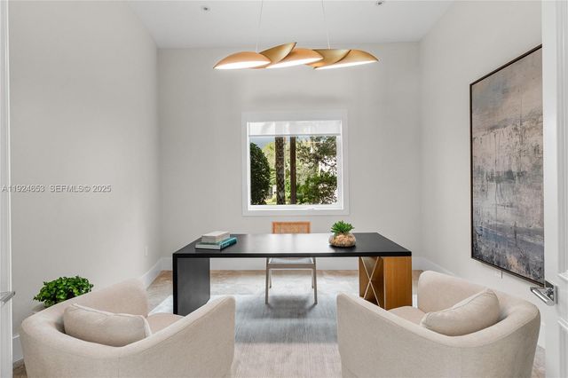 6080 SW 104th St, Pinecrest, FL 33156