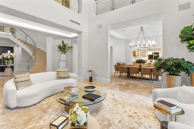 6080 SW 104th St, Pinecrest, FL 33156