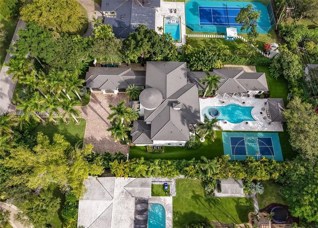 6080 SW 104th St, Pinecrest, FL 33156