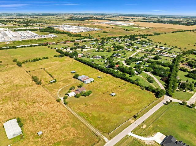 1795 Melton Road, Sanger, TX 76266
