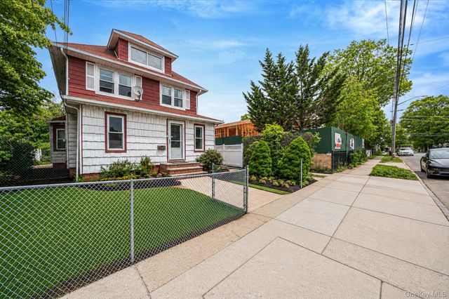 21823 139th Avenue, Springfield Gardens, NY 11413