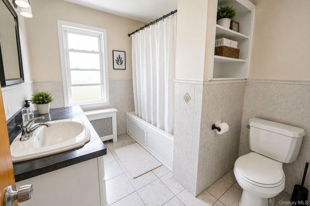 21823 139th Avenue, Springfield Gardens, NY 11413