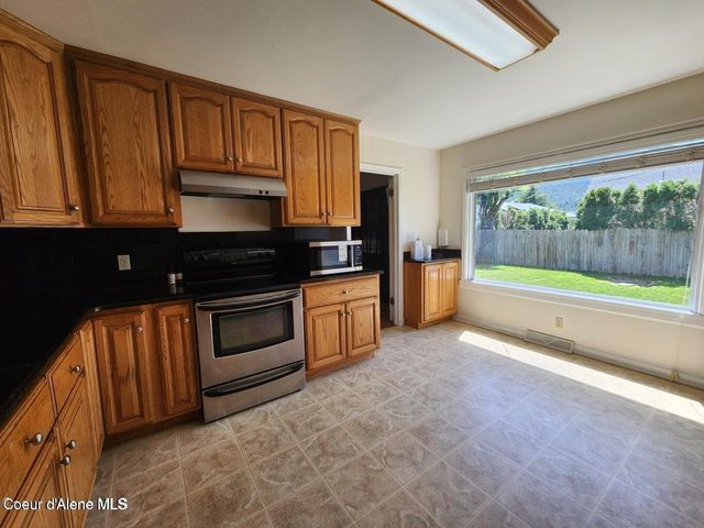 607 W. Riverside Ave., Kellogg, ID 83837