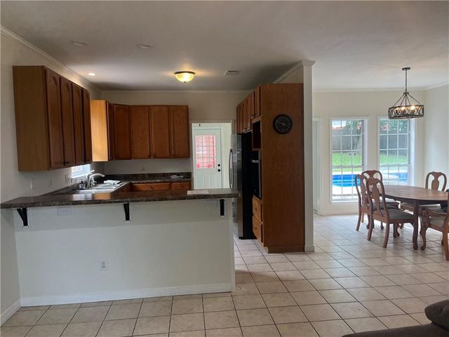 3677 Laurel Cherry Court, Mobile, AL 36618