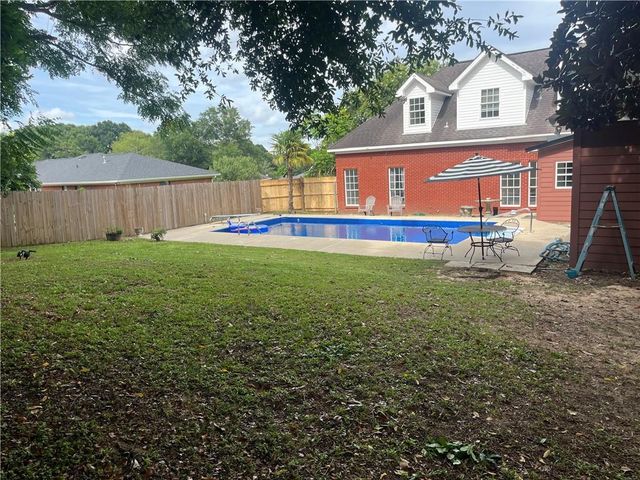 3677 Laurel Cherry Court, Mobile, AL 36618