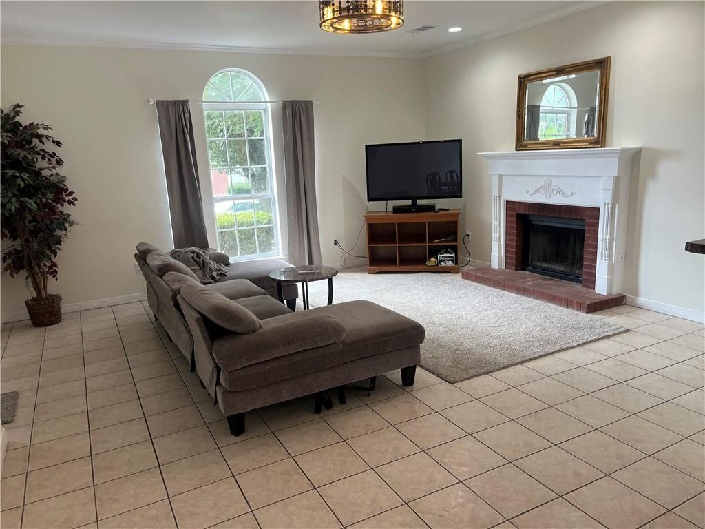 3677 Laurel Cherry Court, Mobile, AL 36618 — photo 2