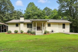 90 HOLLY SPRINGS NE Road, White, GA 30184