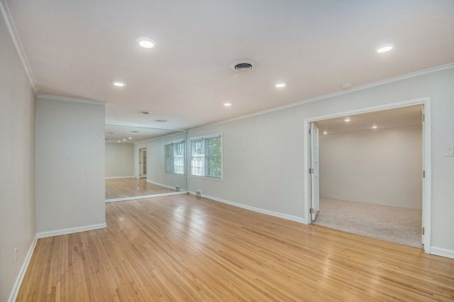 4909 Overton Avenue, Fort Worth, TX 76133