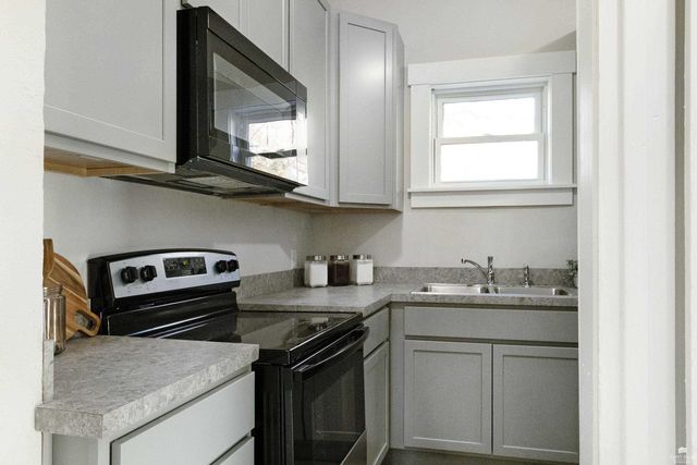 918 Bertrand Street, Manhattan, KS 66502