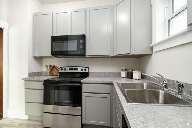 918 Bertrand Street, Manhattan, KS 66502