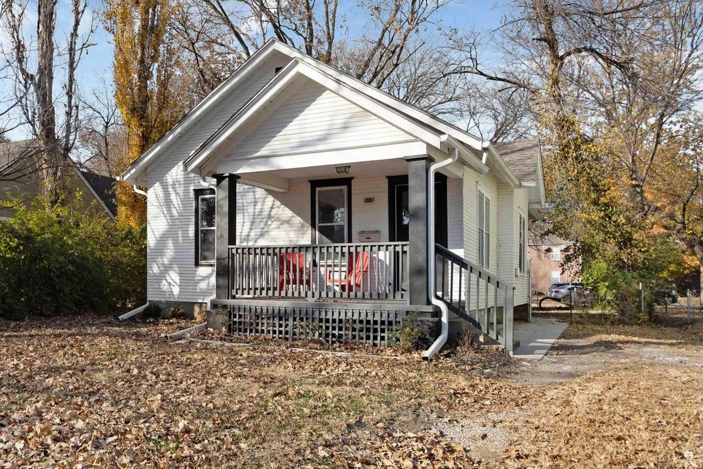 918 Bertrand Street, Manhattan, KS 66502