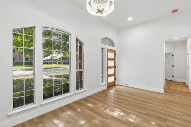 305 Droinwich Circle, Allen, TX 75002