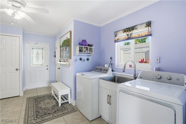 2607 Bayshore DR, Matlacha, FL 33993