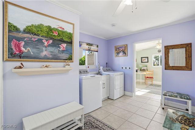 2607 Bayshore DR, Matlacha, FL 33993