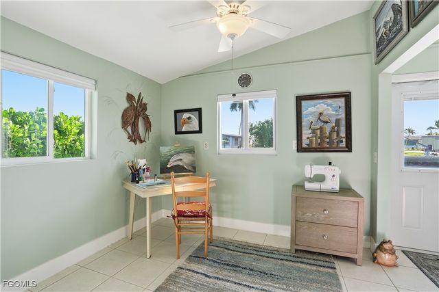 2607 Bayshore DR, Matlacha, FL 33993